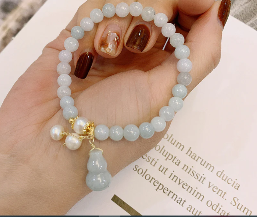 Light Green Jade Wu Lou Amulet Bracelet Healing • Peace • Protection